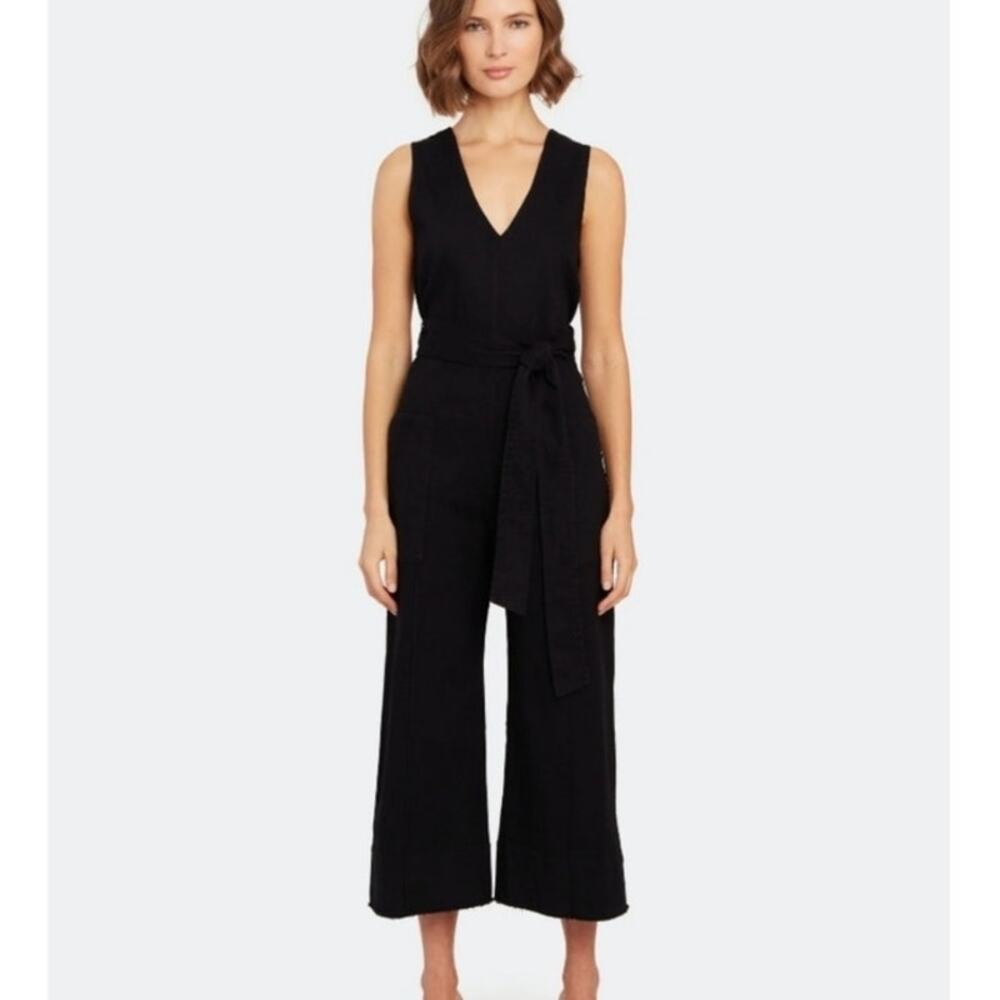 ASTR The Label Black Ankle Jumpsuit V-neck Tie Waist Size Small